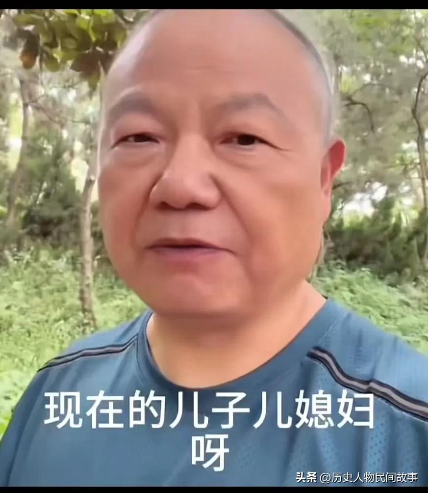 儿子儿媳自驾出游，老两口满心欢喜要同行，儿媳一句话，寒透老人心
 
老两口忙活大
