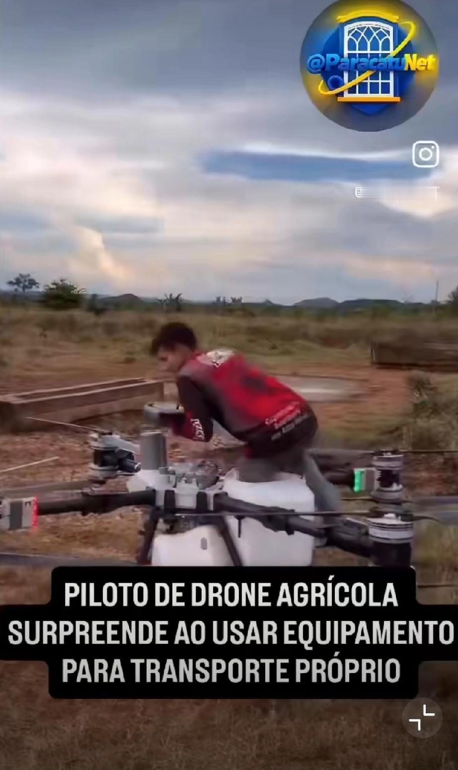 中国人都不敢做的事情，巴西人敢：
一位巴西农民坐到了中国造的农业无人机上面，飞了