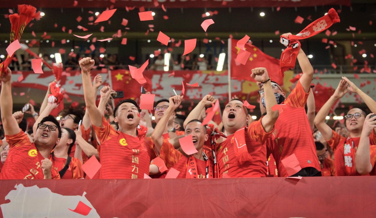 中国观众49%时长贡献！世界杯没中国=全球影响力腰斩
世界杯真的不能没中国观众。