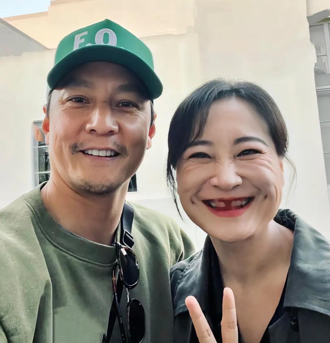 说实话我真的特别喜欢胖胖的贾玲，瘦了真的没那种感觉了，没特点了，女明星白瘦美的太