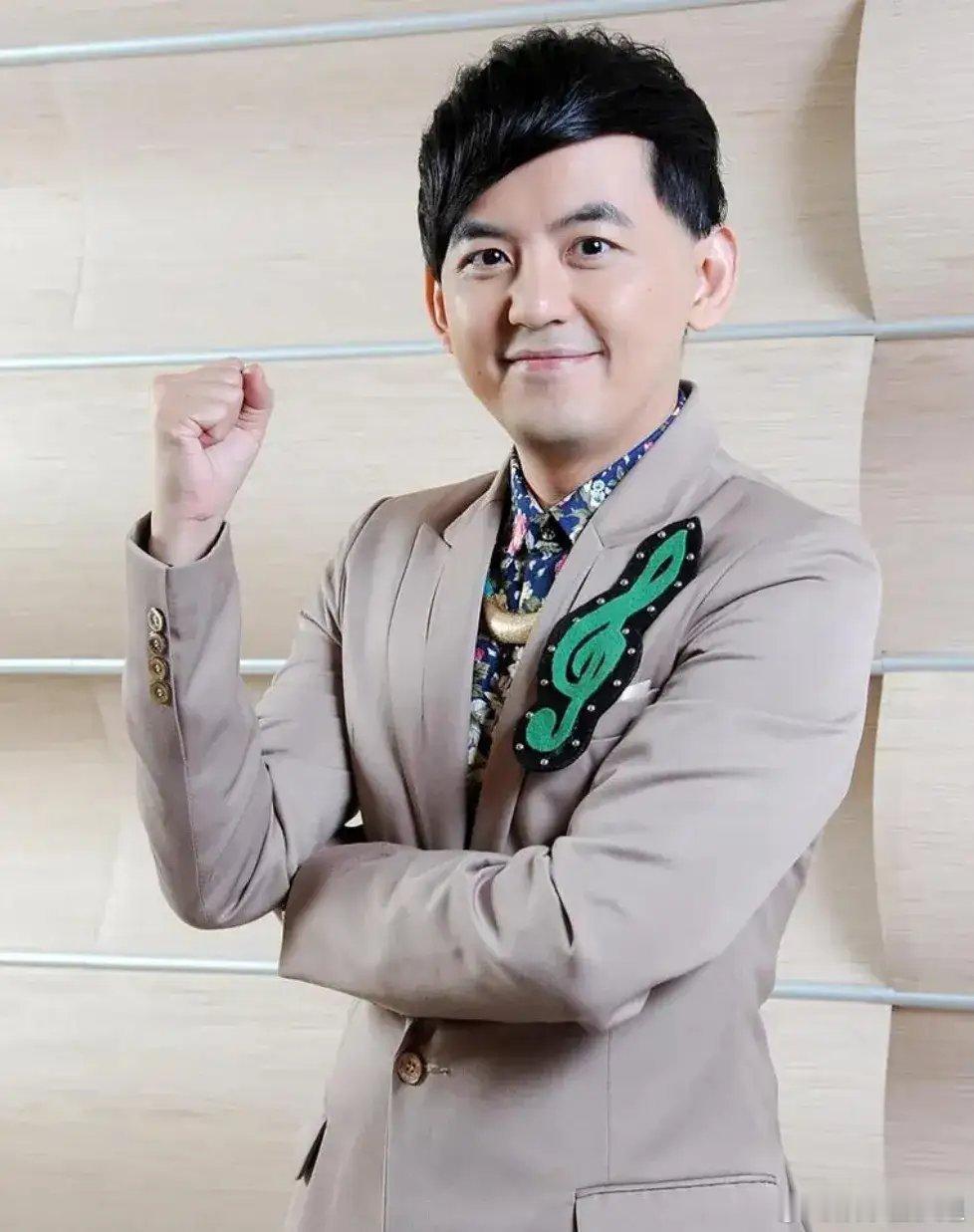 #涉黄子佼案受害人最小仅11岁#检方进一步追查黄子佼持有未成年不雅片案，发现除了