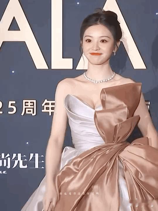 田曦薇没刘海辨识度真的很低啊？ 
