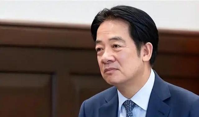 赖清德狼狈返程！5月5日上午，赖清德总算灰头土脸地回到了台湾，结束了这场被全世界