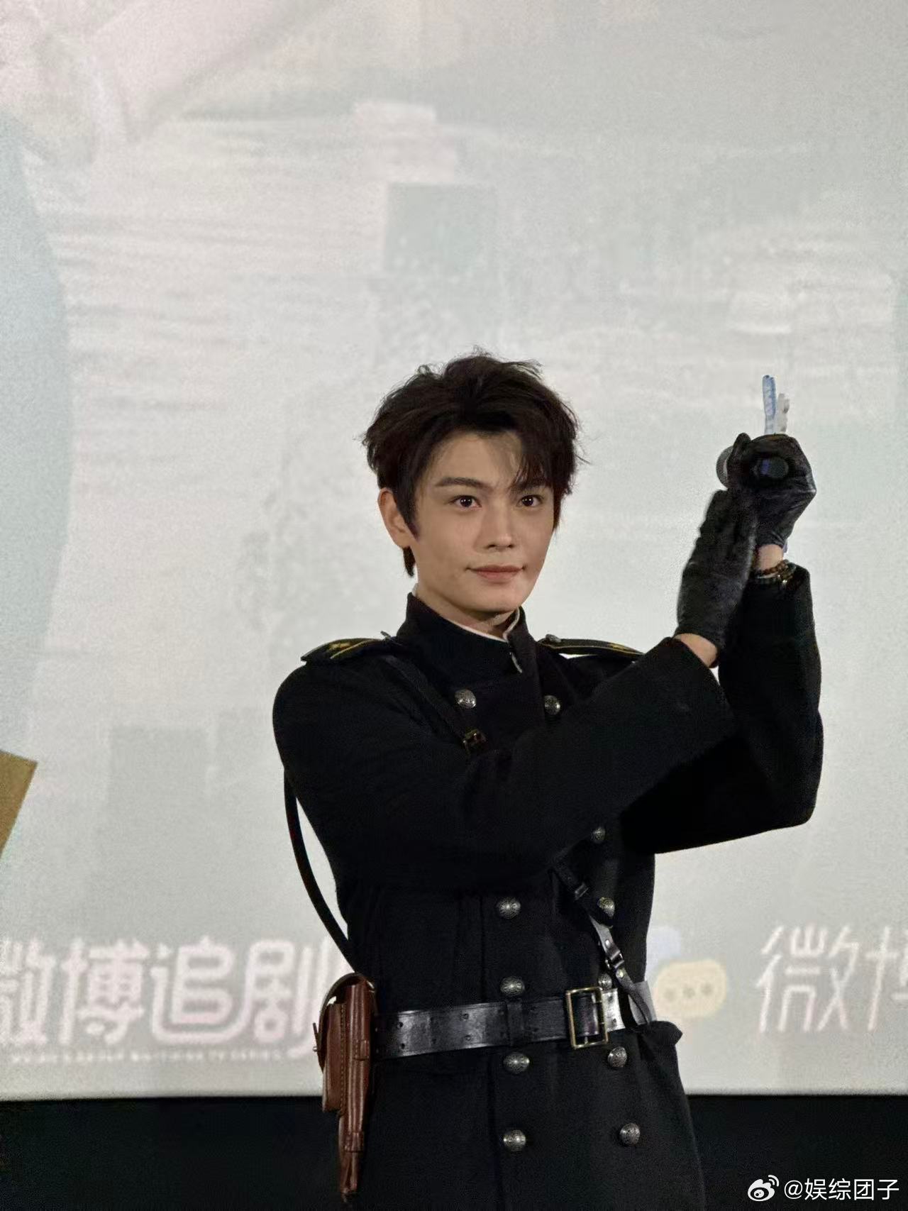 丁禹兮 我也是做光替一路走过来的剧集南部档案 很多人走红后不愿提起龙套时期，他却