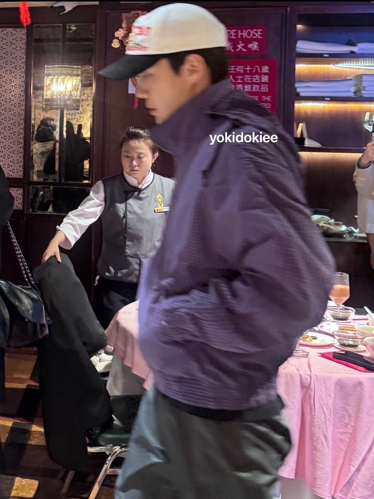 很爱吃火锅了哈哈哈哈偶遇EXO上海吃火锅吃火锅偶遇吴世勋朴灿烈