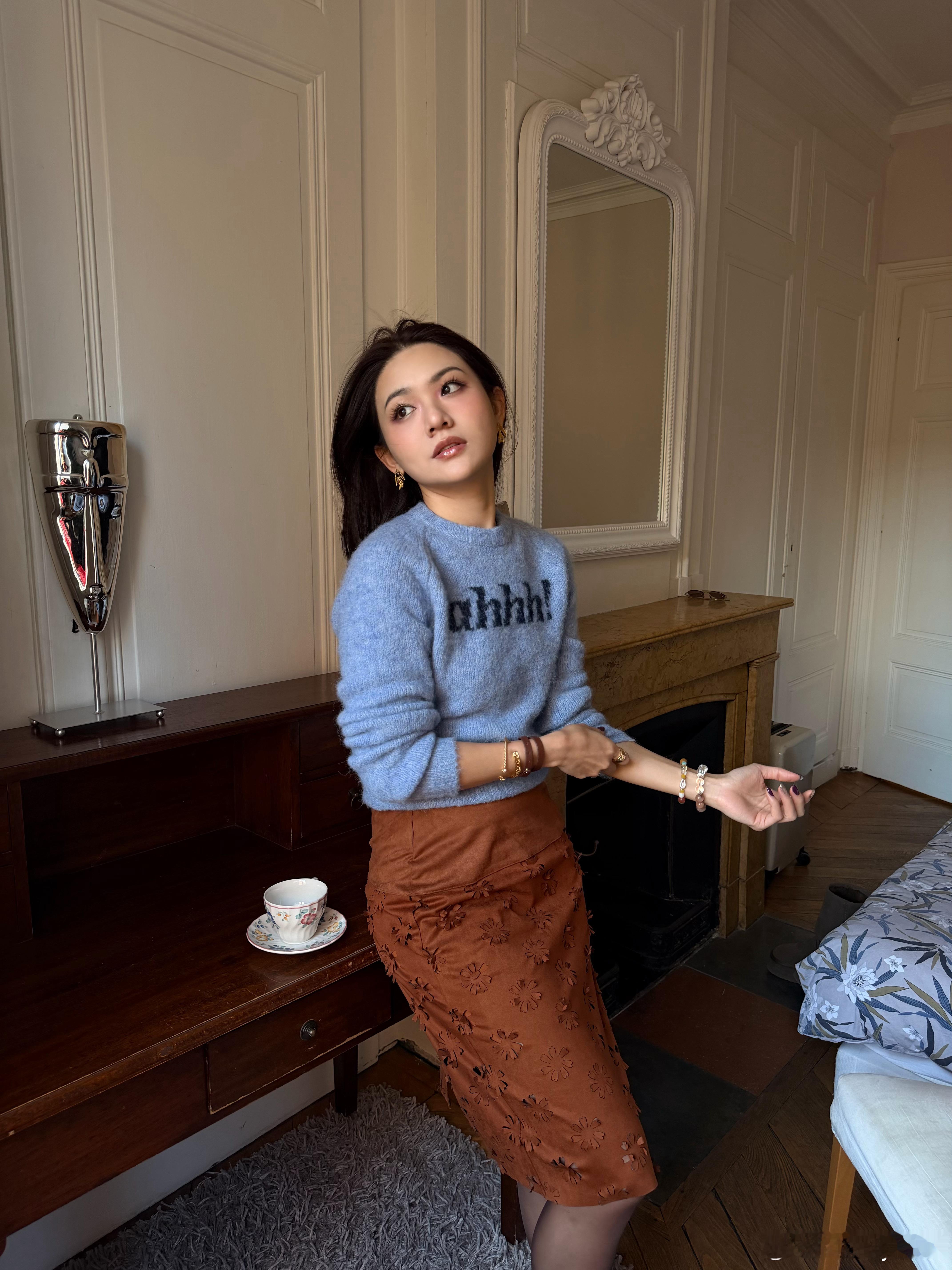 在里昂被阳光晒得透透的不需要任何理由大家都会认真打扮出门可以从照片里看到对方眼里