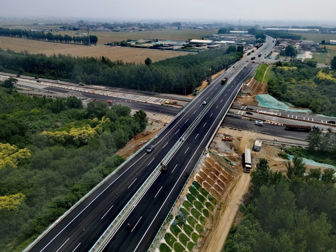 【最新消息！石家庄南部又一路段改建工程主体完工试通车】6月29日，省道S339赵