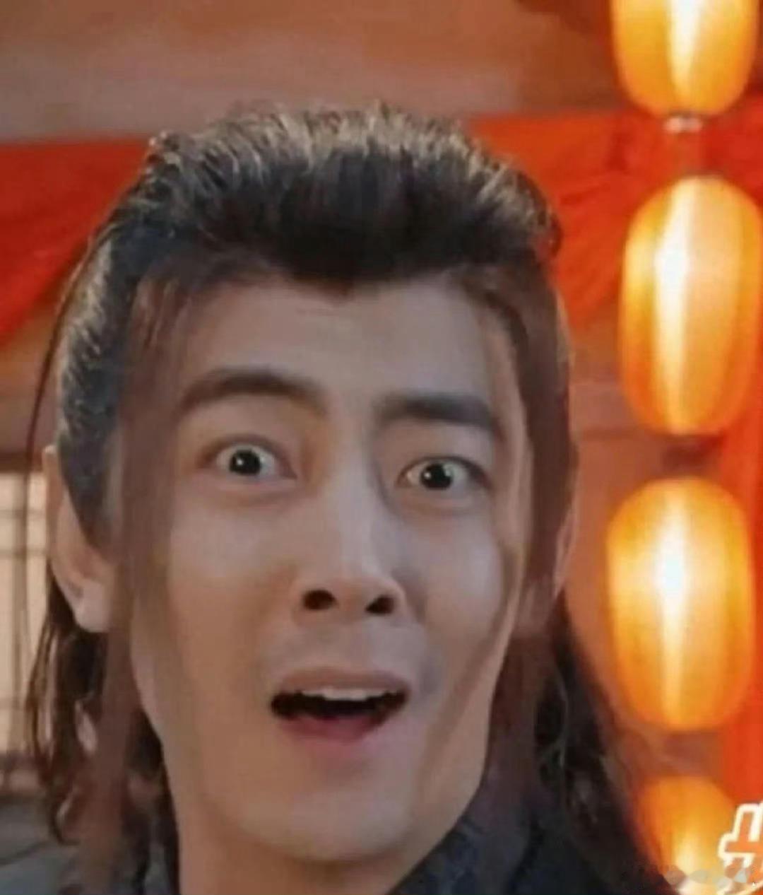 纪凌尘靠着言大郎逆风翻盘，太惊喜以前在无限超越班被导师轮番吐槽，演技饱受争议。到