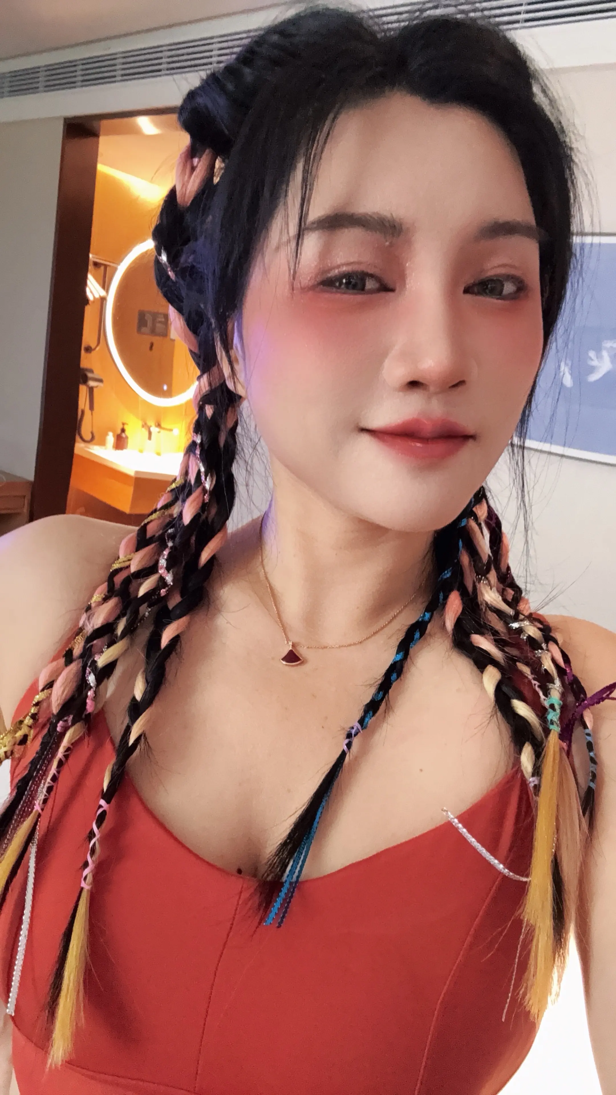 要超有钱要极好看要有身材超级棒。