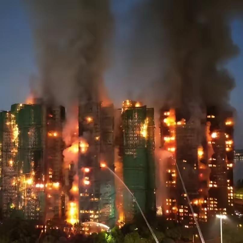 所谓的高层就是开发商利用地皮多赚钱搞出来的，当然也节约土地，最好的还是不超六层，