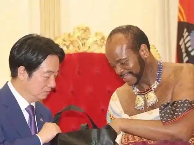 赖清德窜访对我这个小市民的启发——脸皮厚，吃个够！

中国人的脸都被赖清德丢尽了