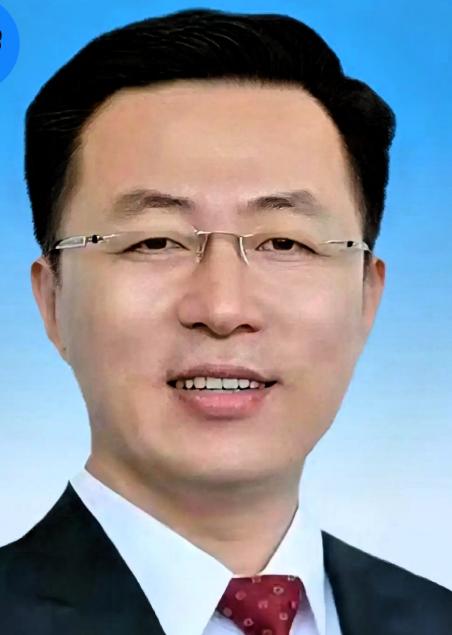 51岁工学博士落马：台上讲廉政，20天后自己成了反面教材
前脚还在台上大谈廉政、