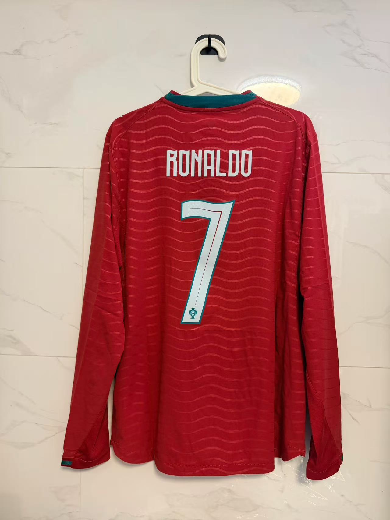 2026年世界杯主场长袖更衣室球衣闪亮出场！需要的私。🇵🇹7️⃣c罗葡萄牙