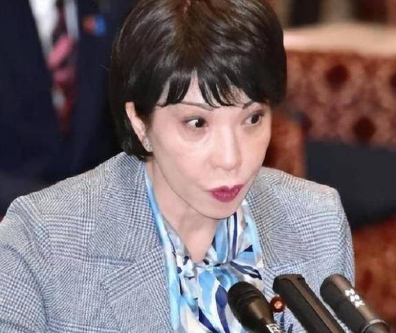 一位日本专家曾经直言，现在关键不是中国能不能压得住日本，而是日本还有没有撑下去的