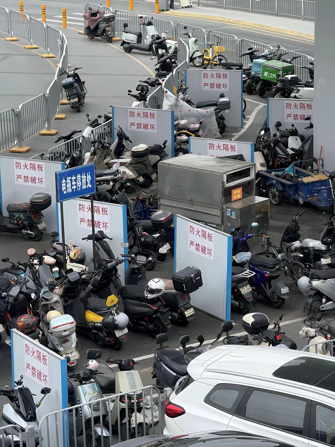 这才是一个城市该有的包容 ! ！ 