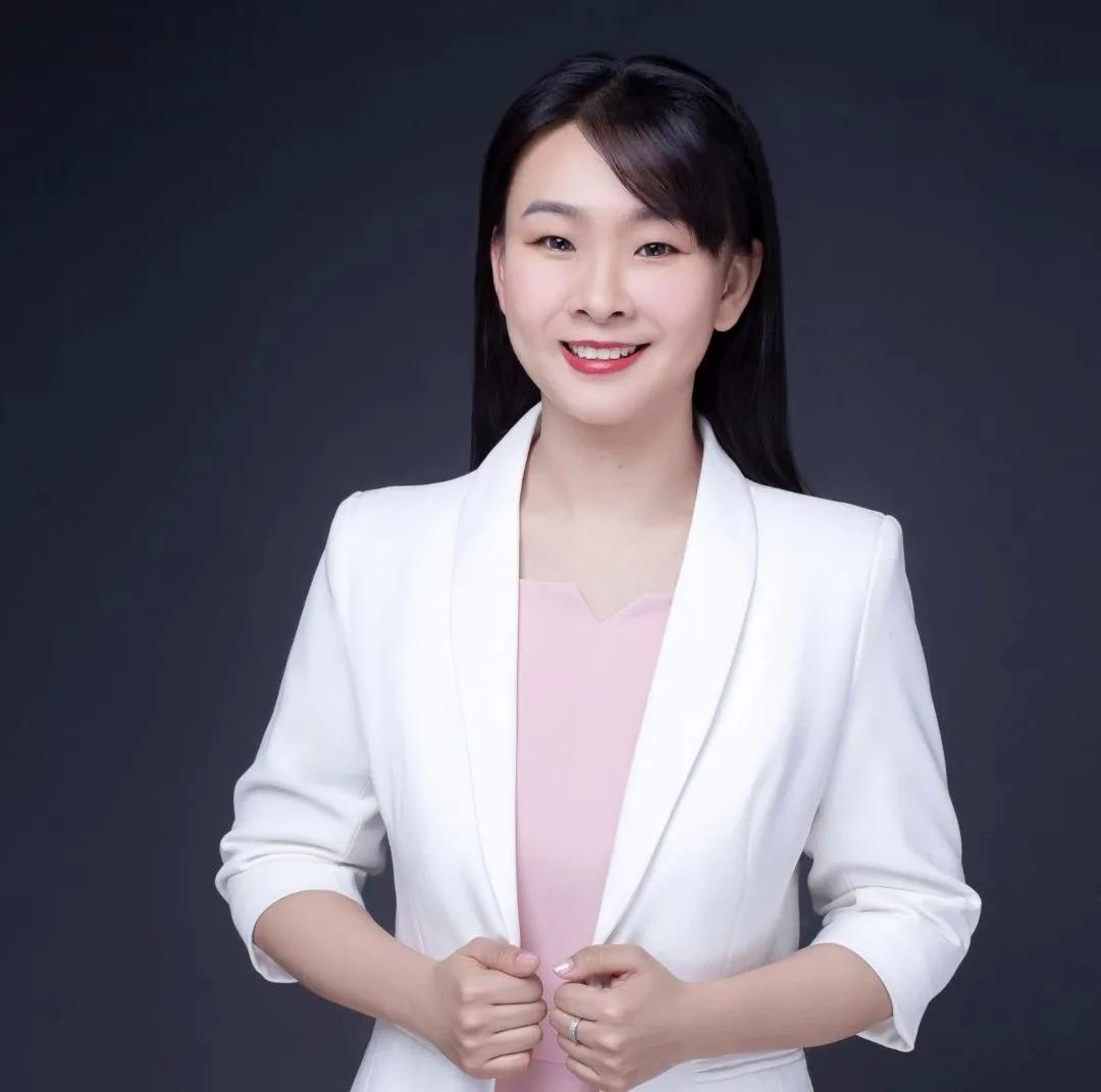 祝贺具有非领导职务的中小幼教学一线教师——北京市石景山区杨北幼儿园高级教师崔跃华