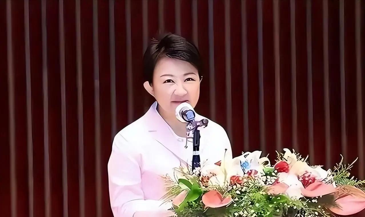 藏得太深、也太可怕！原来她比赖清德还要阴险，嘴上喊着两岸一家亲，却在背地疯狂布局