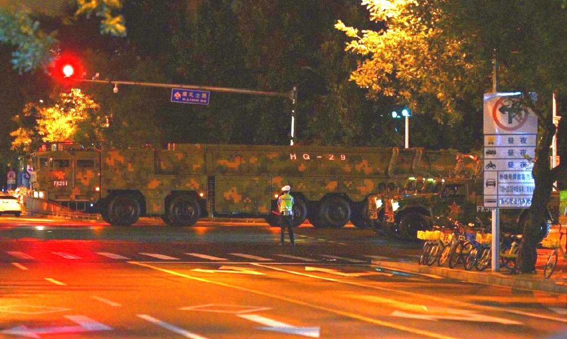 红-19都没参加过阅兵，红-29就这么光明正大的拿出来参加阅兵了……九三阅兵训练