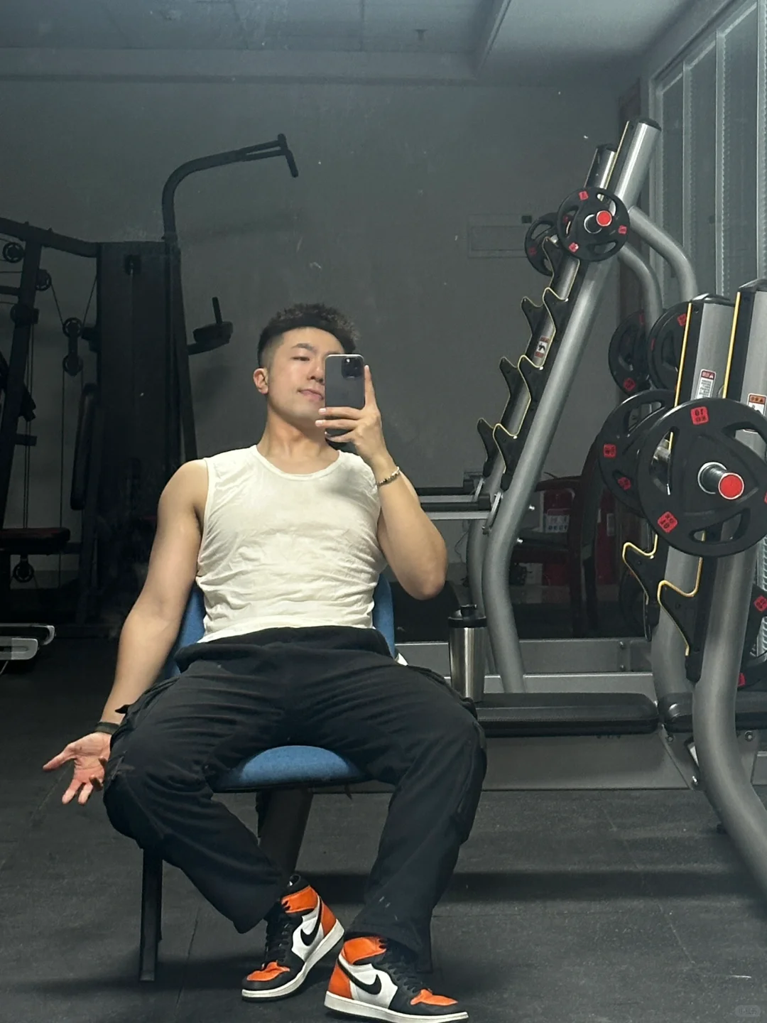 说星星漂亮的人，一定没见过你的眼睛