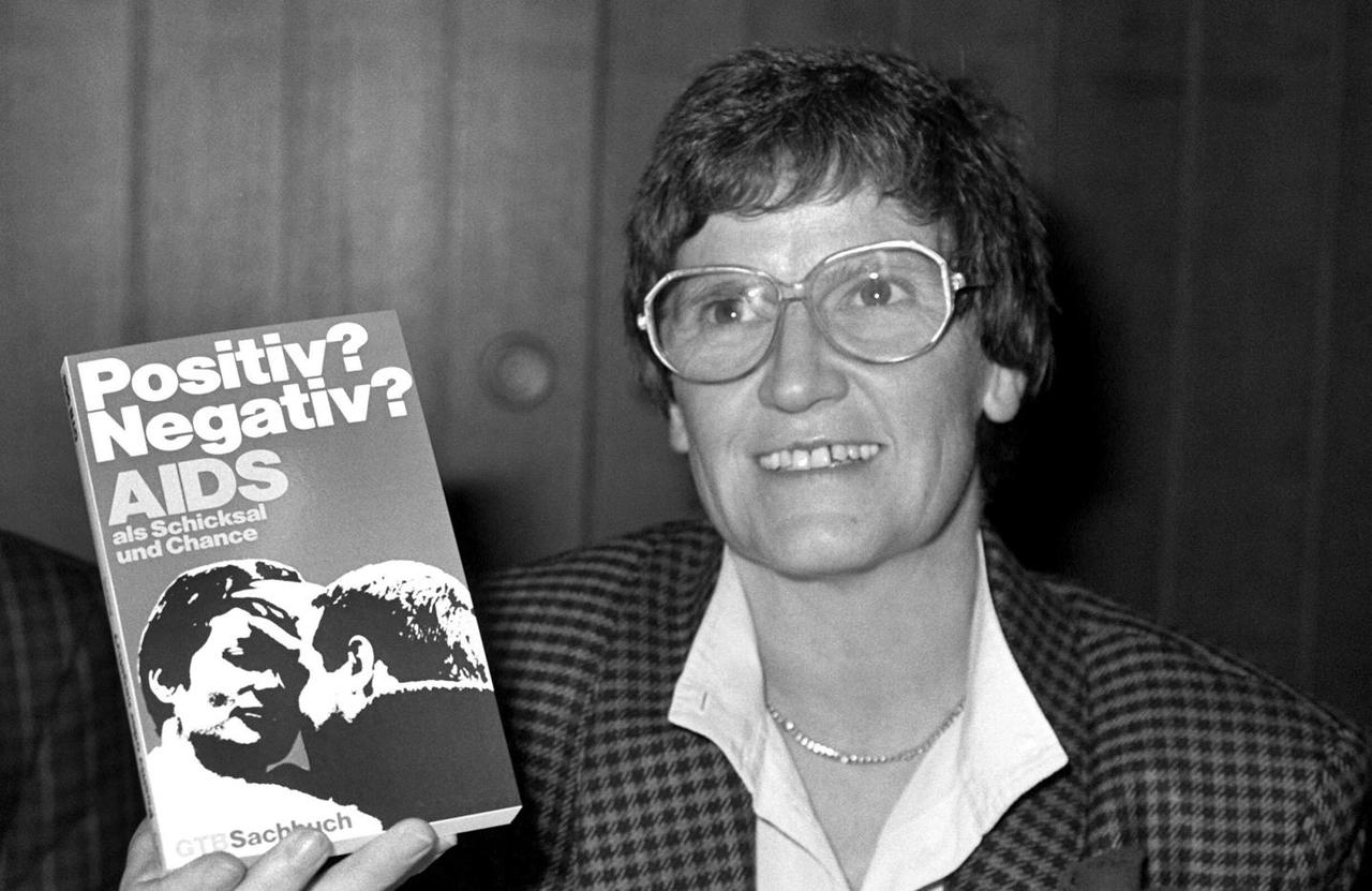 “为了一个运作良好、公正且可持续的社会，所有性别都需参与。” – Rita Sü