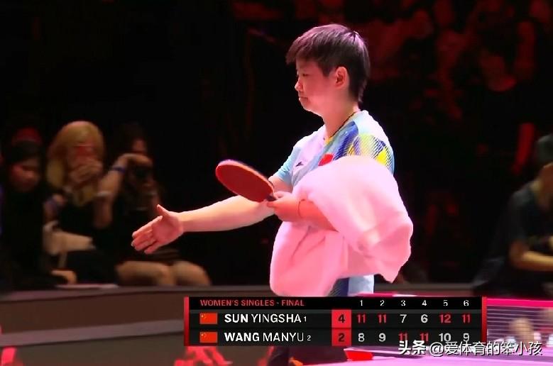 WTT新加坡大满贯赛的赛场上，晚间黄金时段，也就是7点档迎来了女子单打决赛的比拼