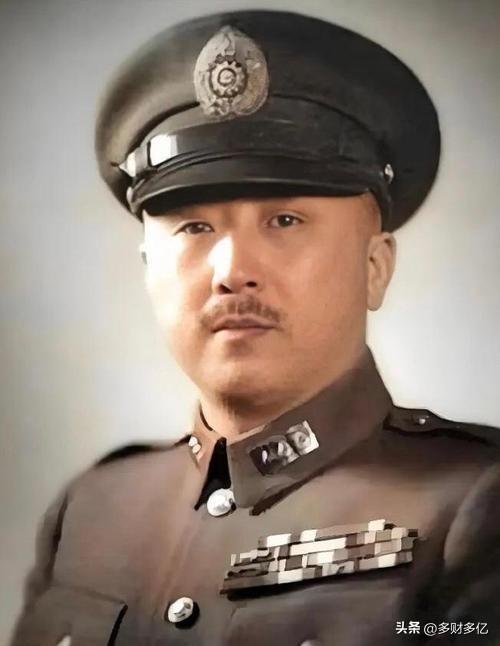 一张批条，藏着毛主席何等格局！头号战犯的求助信，竟换来如此对待
 
1949年春