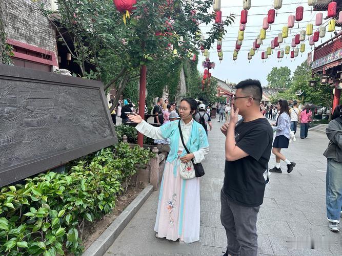 大快人心！丽江导游胁迫游客消费还嚣张恐吓，重罚结果全网点赞
 
近期闹得沸沸扬扬
