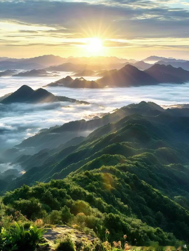 山河万里，总有风景等你。行情起伏，总有收获可期。愿大家：账户长红，早安！财金汇眼