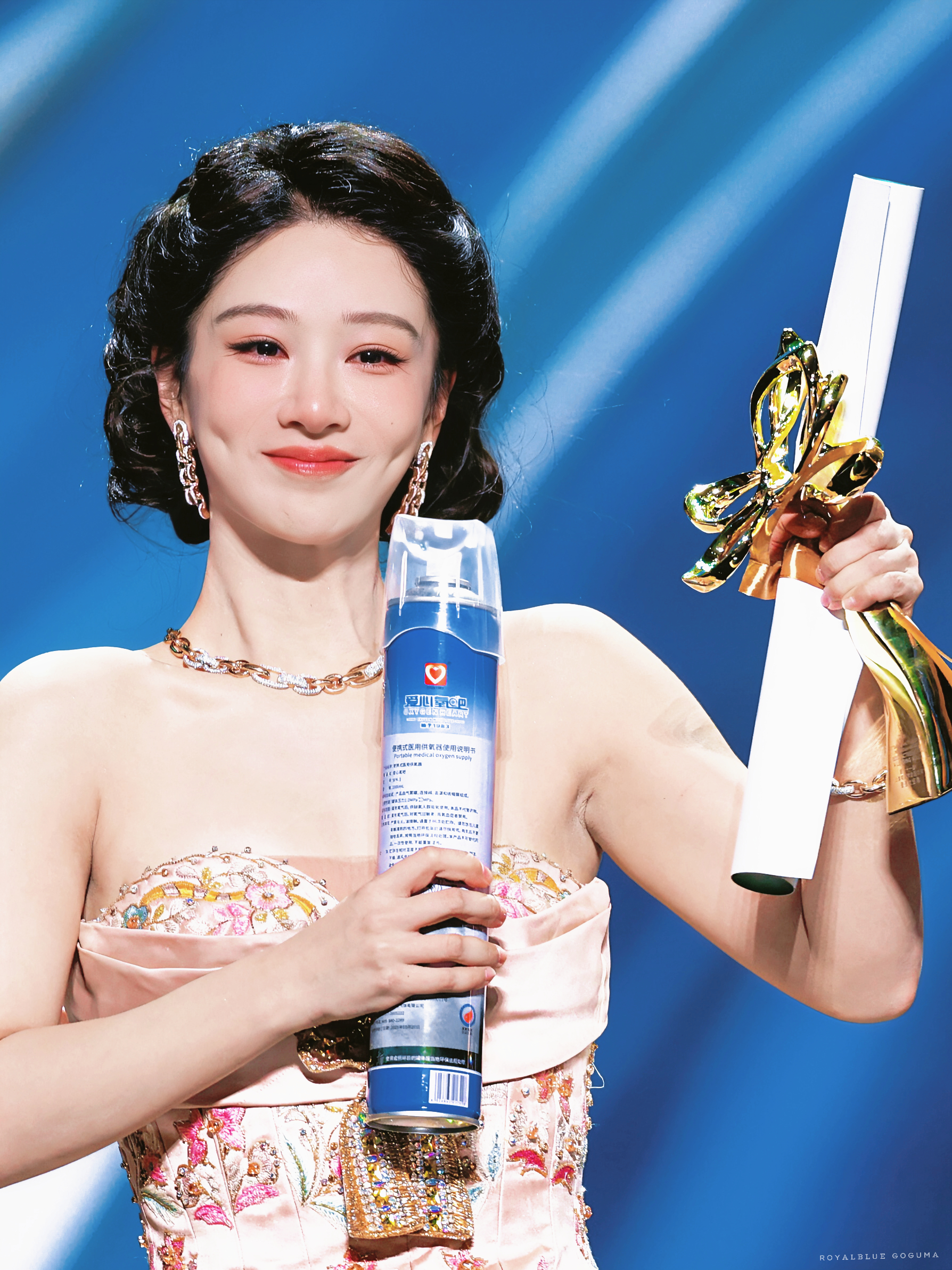 “人生没有白走的路 每一步都算数” 