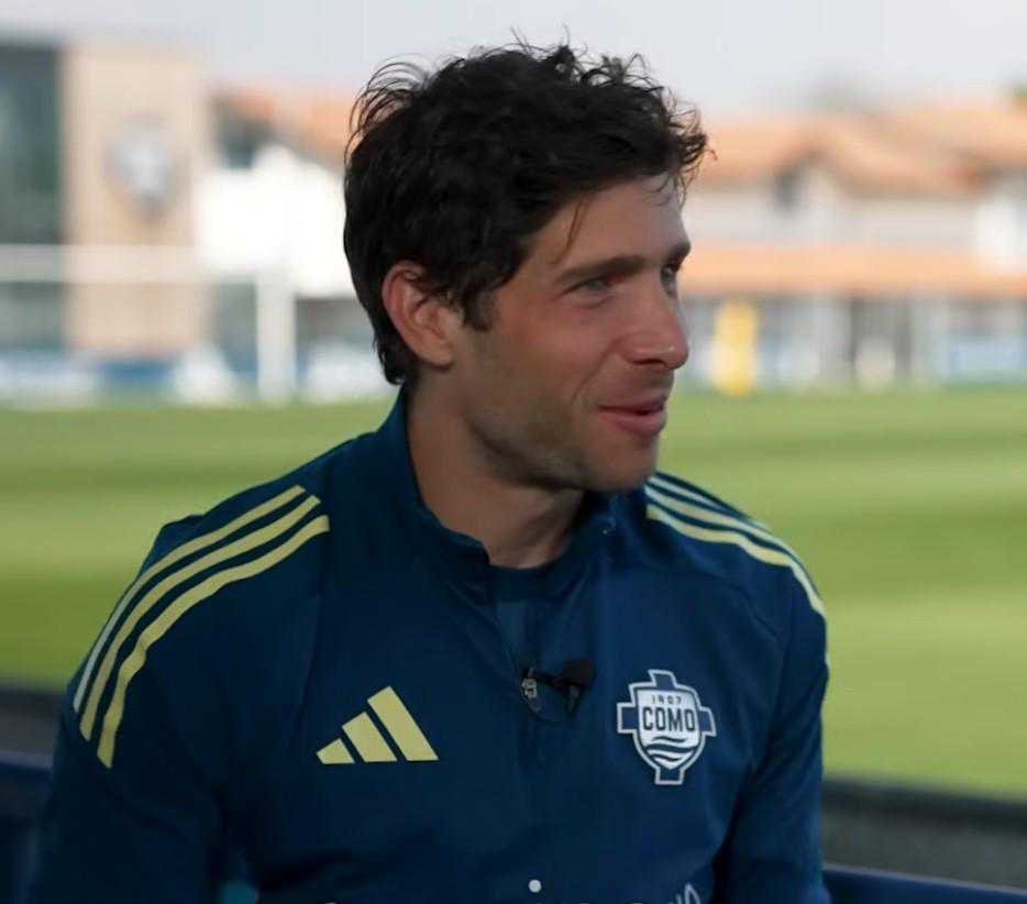 罗贝托：科莫将为进军欧冠而战；这辈子都忘不了绝杀巴黎的球北京时间4月11日，科莫