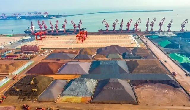 稀土，真是被玩得明明白白！当初咱中国白菜价卖给各国，其他国家假装自己没有，就等着