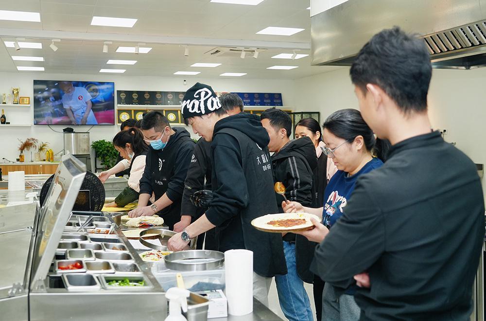 Dr.Pizza创食学院丨10月开课公告：手工意面、意式披萨、美式披萨、漂亮饭料