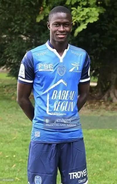 大家都在等盖耶的消息，原来以为今天申花应该会有官宣，但到现在还是没有看到，因为官