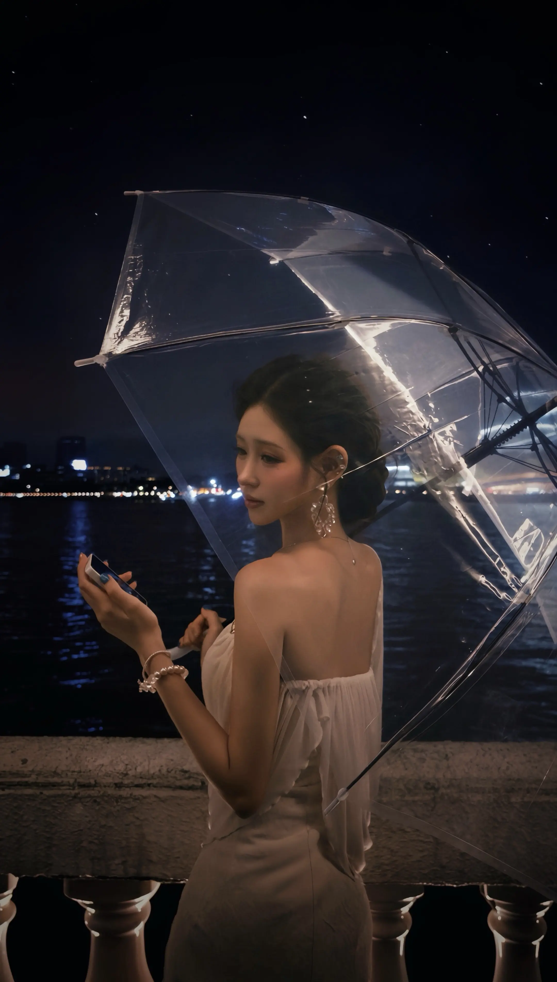 我又淚流滿面 你不在我身邊