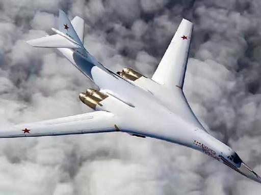 俄罗斯空天军又放出了一记重磅消息。5月11日，被雪藏五年的图-160M“彼得·杰