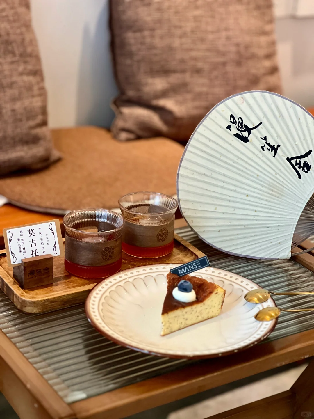 藏得好深啊！下午茶必去的一家咖啡店！
