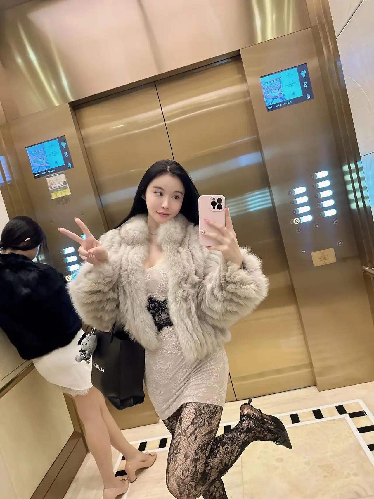 早上好呀  上班去喽