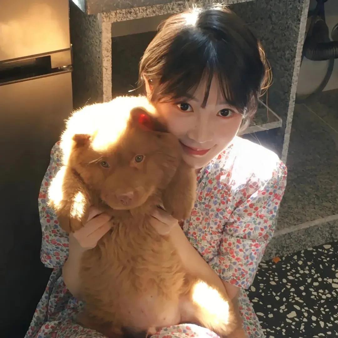 快快抹干眼泪 看昙花多美 #女生头像#