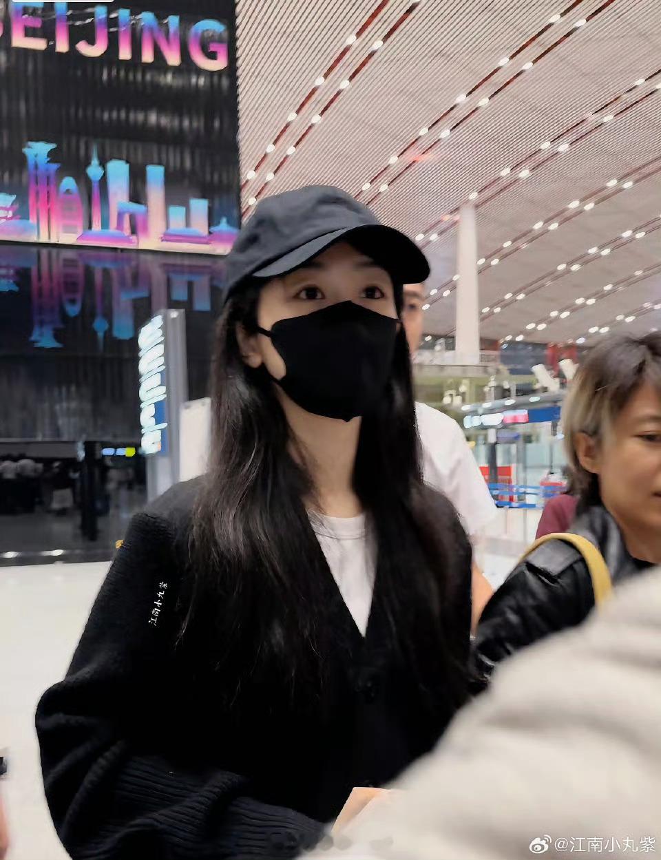 杨紫[超话]杨紫董竹君 yz杨紫玉兰花开君再来 "我对你的思念就是一个循环小数,