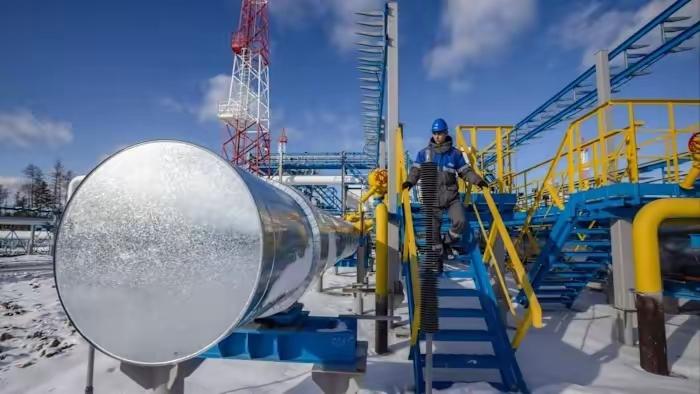 ​美国发动的伊朗战争可把欧洲给害苦了。欧洲由于受到伊朗战争的影响，石油工业非常的