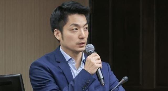 台北市市长蒋万安曾宣称，如果大陆继续在台海进行军机绕台和军演的话，他就要停掉双城