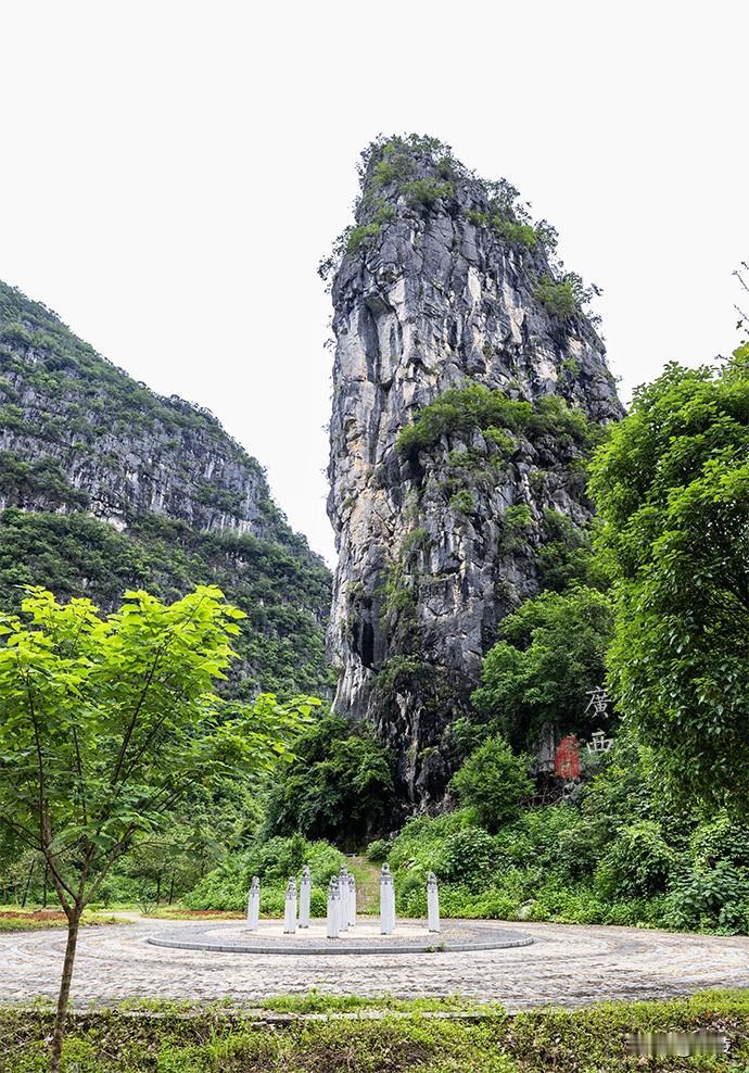 不输阳朔的山水画廊

钟山百里水墨画廊位于广西贺州市钟山县，占地面积约1.8平方
