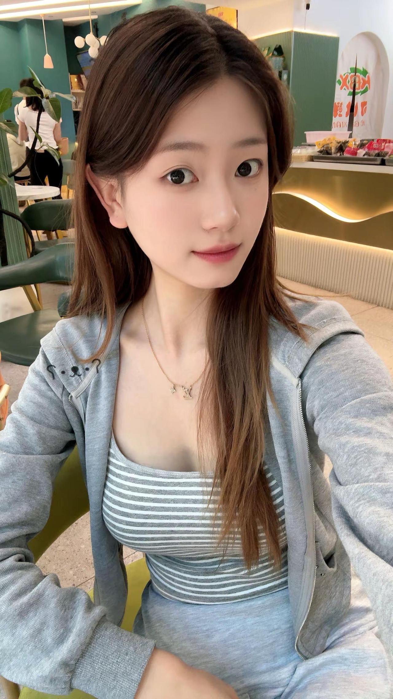 今天的人设是温柔甜妹