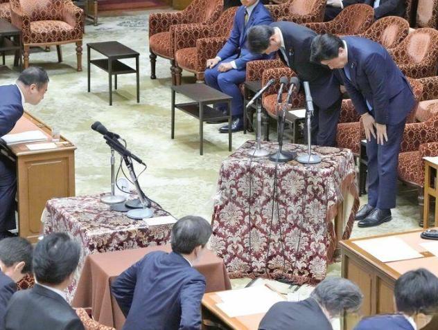 日本要重建“特高课”？高市早苗这一步，把民众吓坏了


“特高课”这个鬼魂，居然