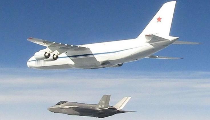 开火前奏？北约 F-35 硬拦俄军安 - 124，加里宁格勒已被架在火上烤！
