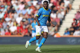 队报：狼队中场穆内齐或重返法甲，接近租借加盟巴黎FC