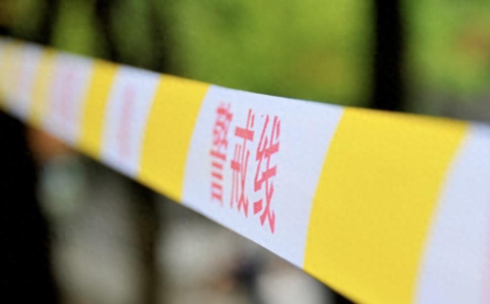 女孩26楼跳下身亡 家属起诉物业败诉，说实话，家属起诉物业，只不过是为自己的错误