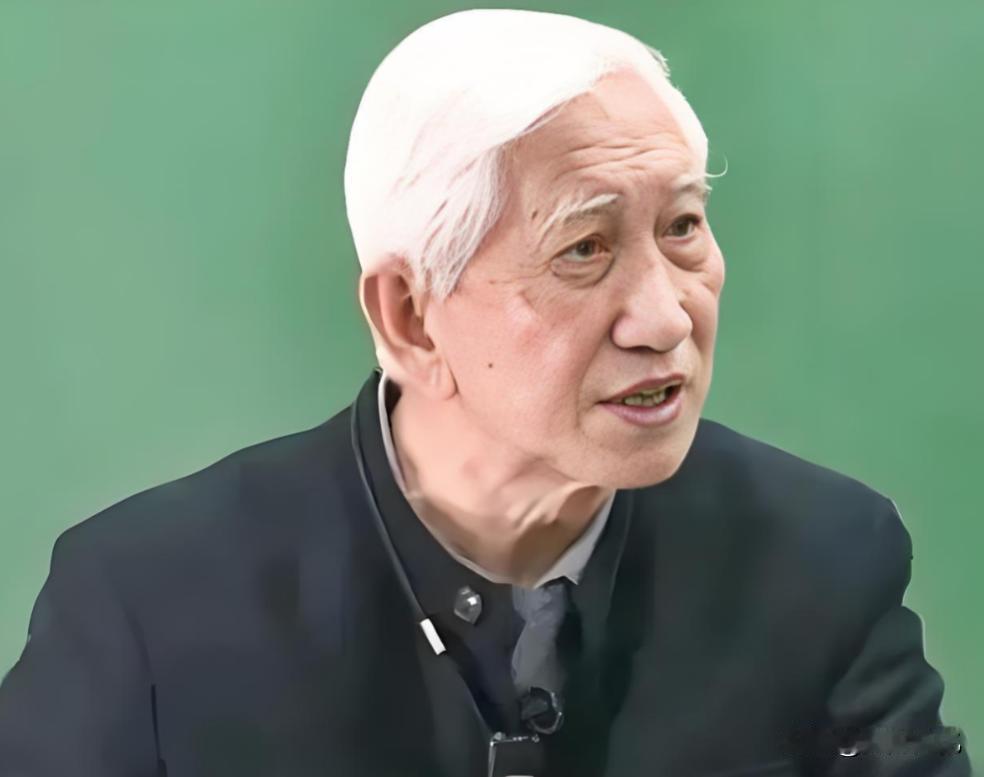 83岁清华老教授痛彻心扉！无人科技遍地开花，可普通人的活路在哪？
 
清华教授柳