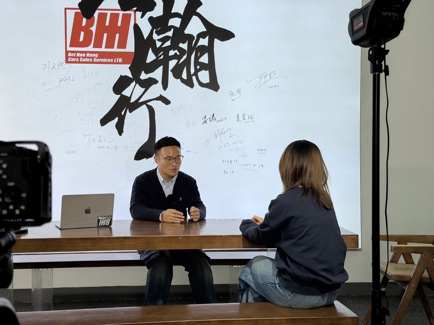 又要上电视了当主持人问我：你的目标是什么？我：我从没想过做到多少销量或是多少家门