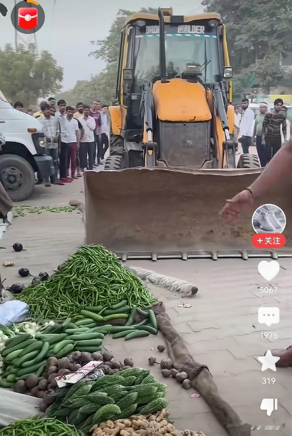 印度城管就问印吹们服不服？